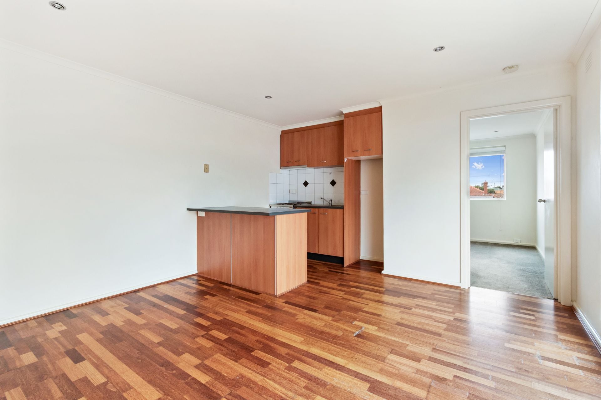 1 BEDROOM IN THE PERFECT LOCATION