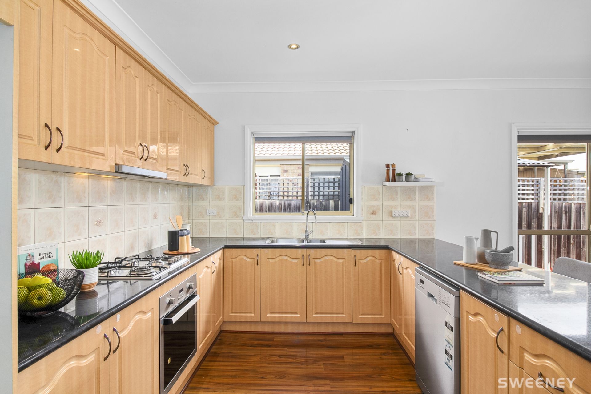 18 May Avenue, Altona Meadows - Thumbnail 6