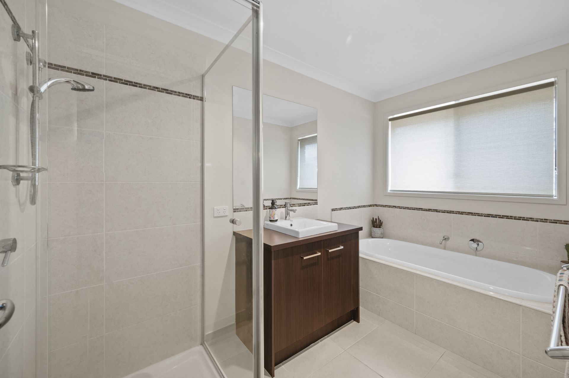Elegance, Convenience, and Comfort Unite in Lyndarum Estate's Finest