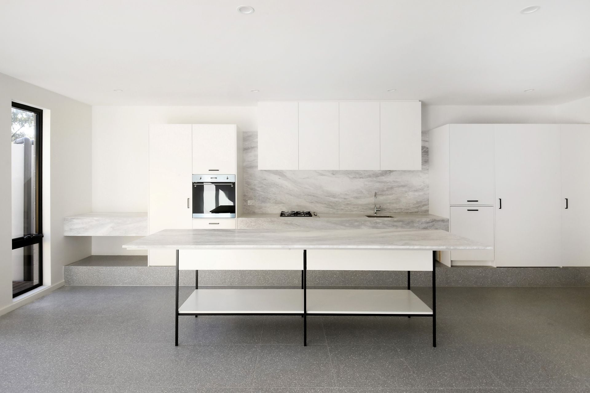 Design-Infused Townhouse In Prime Westgarth Locale!