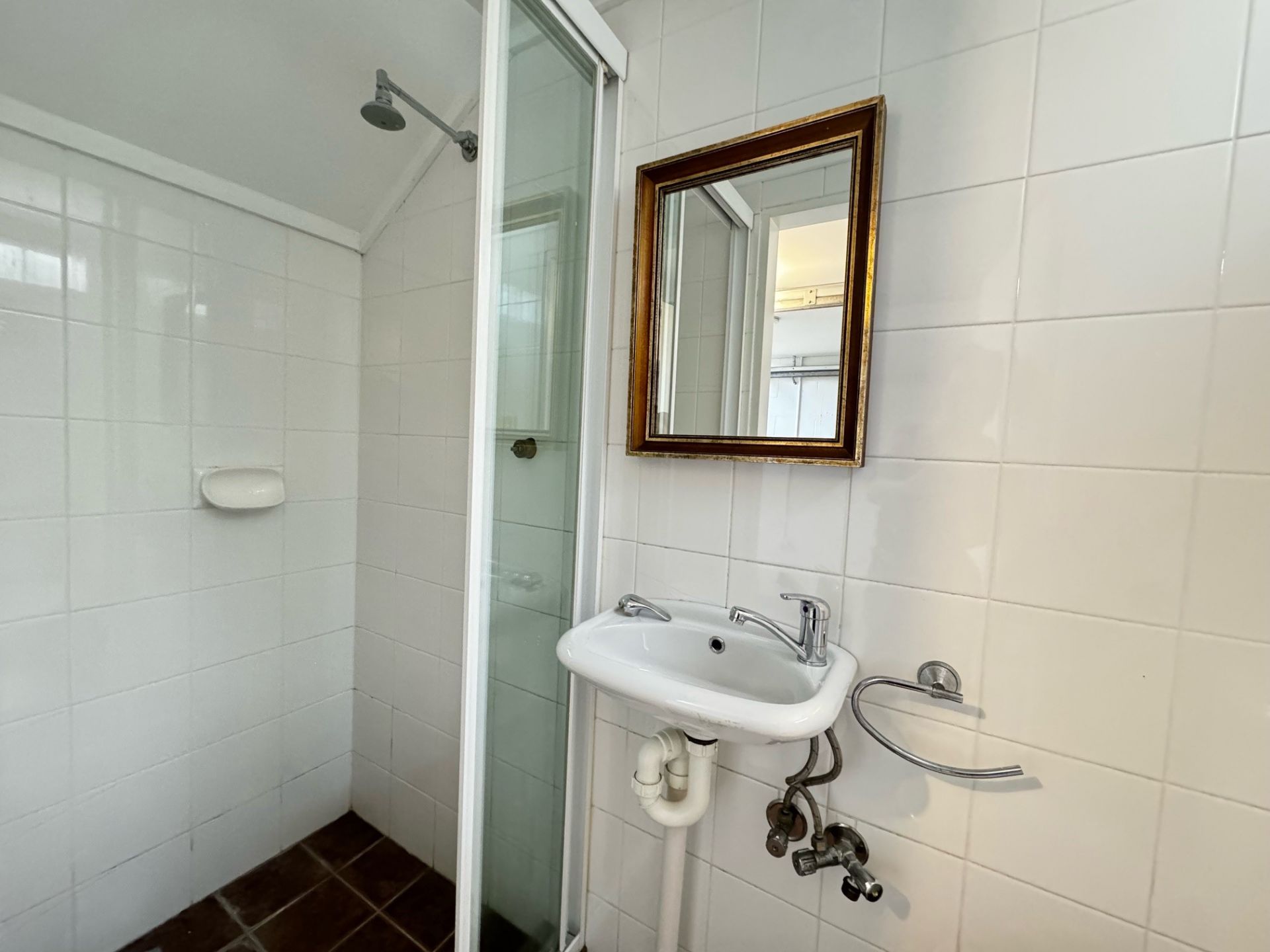 Real Estate For Lease 37a Leamington Avenue Newtown , NSW