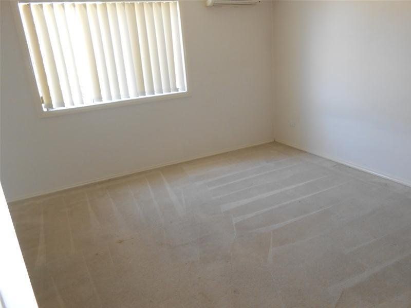 IDEALLY LOCATED, CLOSE TO PUBLIC TRANSPORT & RMIT