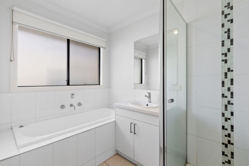 7 Picturesque Avenue, Doreen