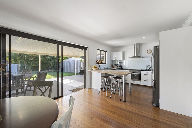 72 Poinsettia Avenue, Runaway Bay - Thumbnail 8