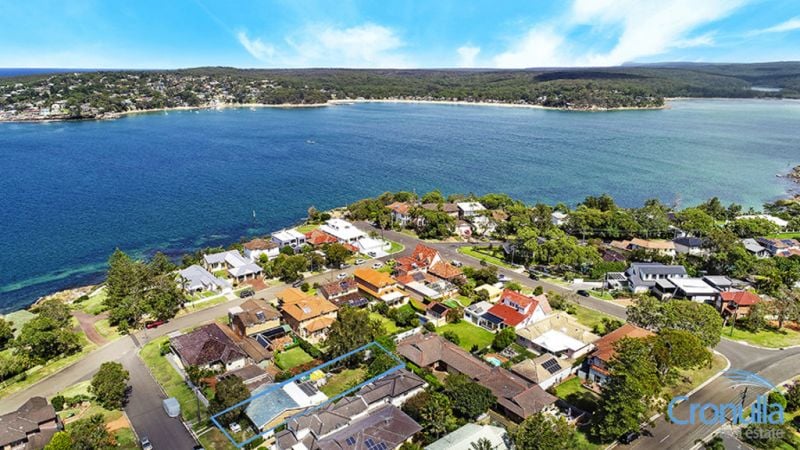 7 Ischia Street, Cronulla - Thumbnail 2