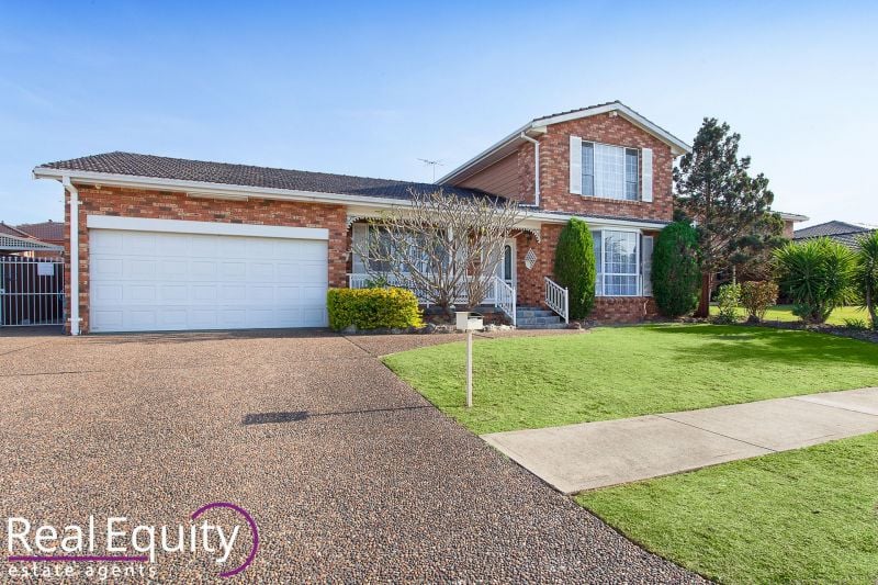 Real Estate For Sale 10 Faversham Crescent Chipping Norton , NSW