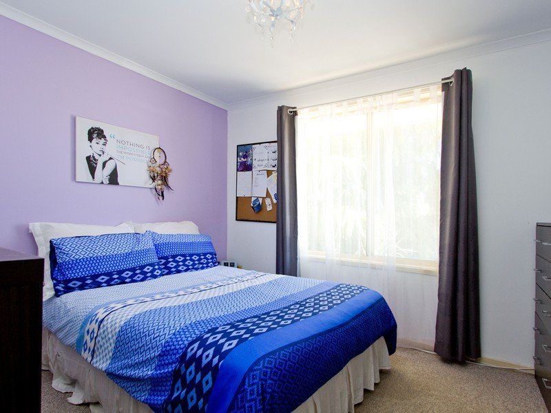 27 Adams Road Craigmore 5114