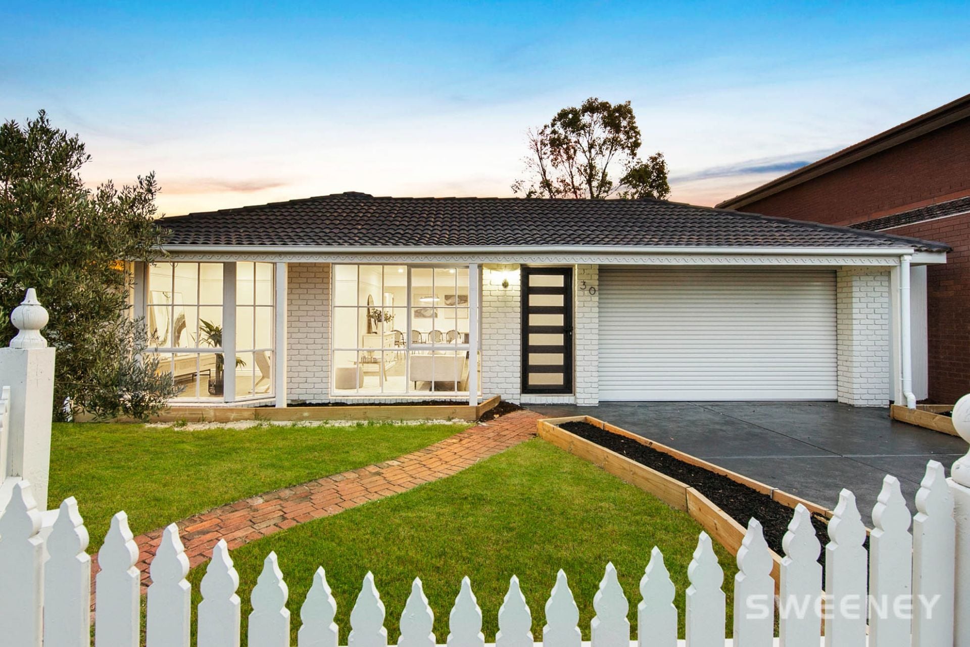 30 Featherby Way, Altona Meadows - Thumbnail 2