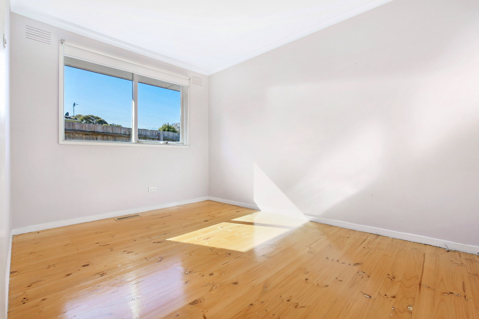3 Bedroom Home In Convenient Location