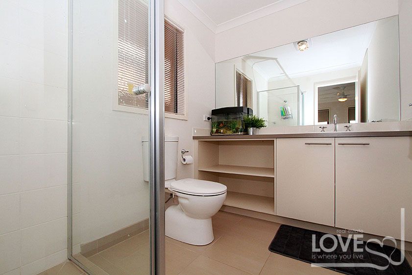 Picture Perfect, Modern Appeal