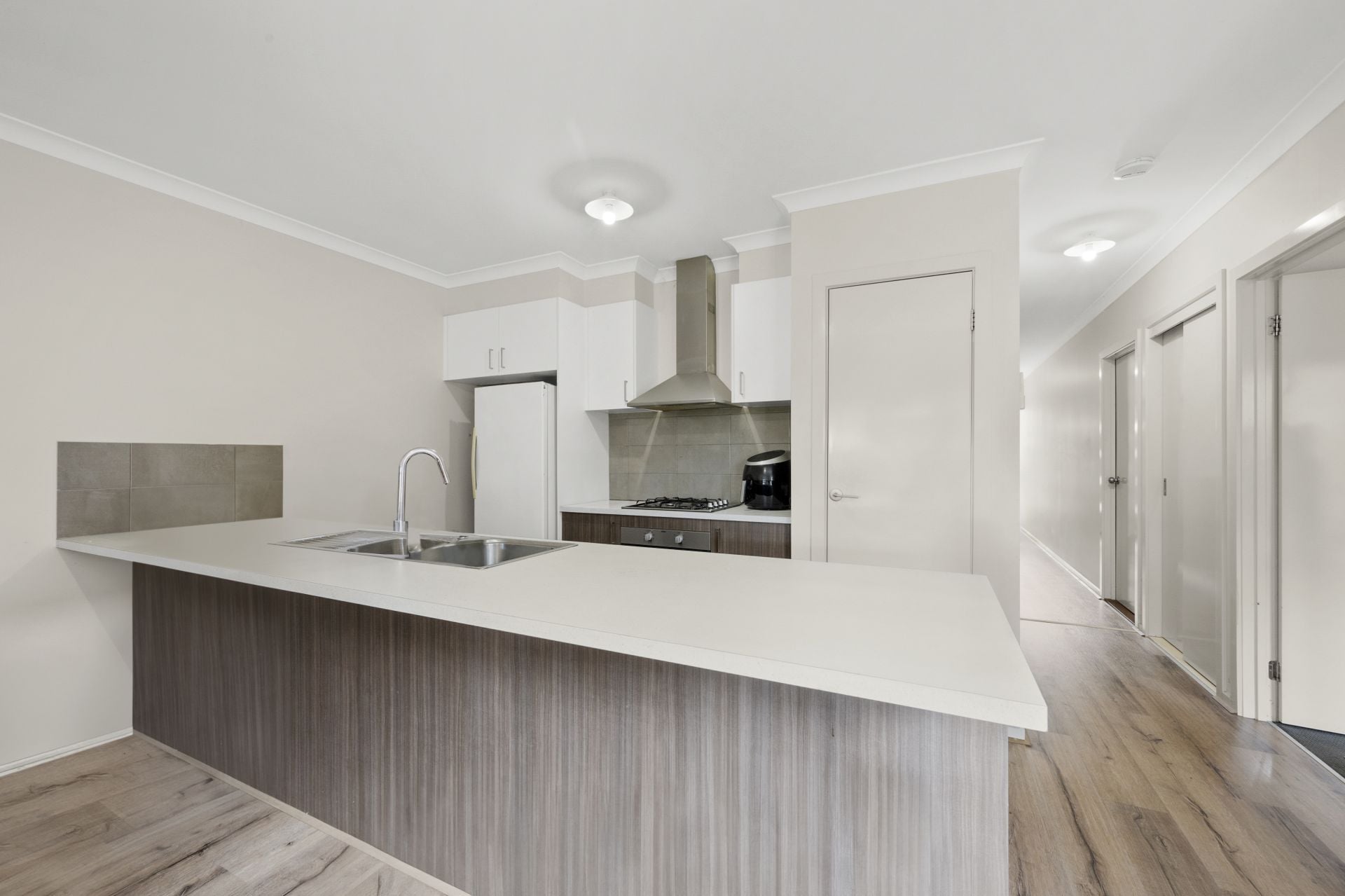 10 Monash Place, Canadian, Canadian - Thumbnail 7
