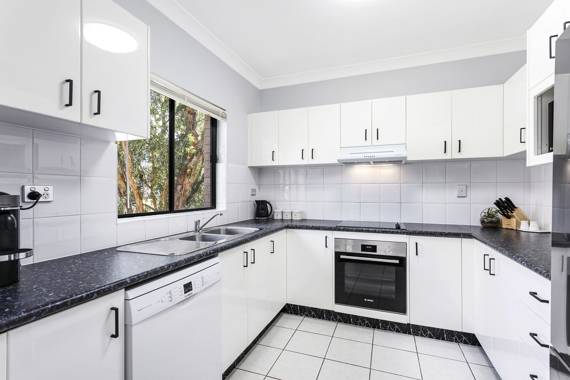 31/16-26 Park Street Sutherland NSW, Sutherland - Thumbnail 3
