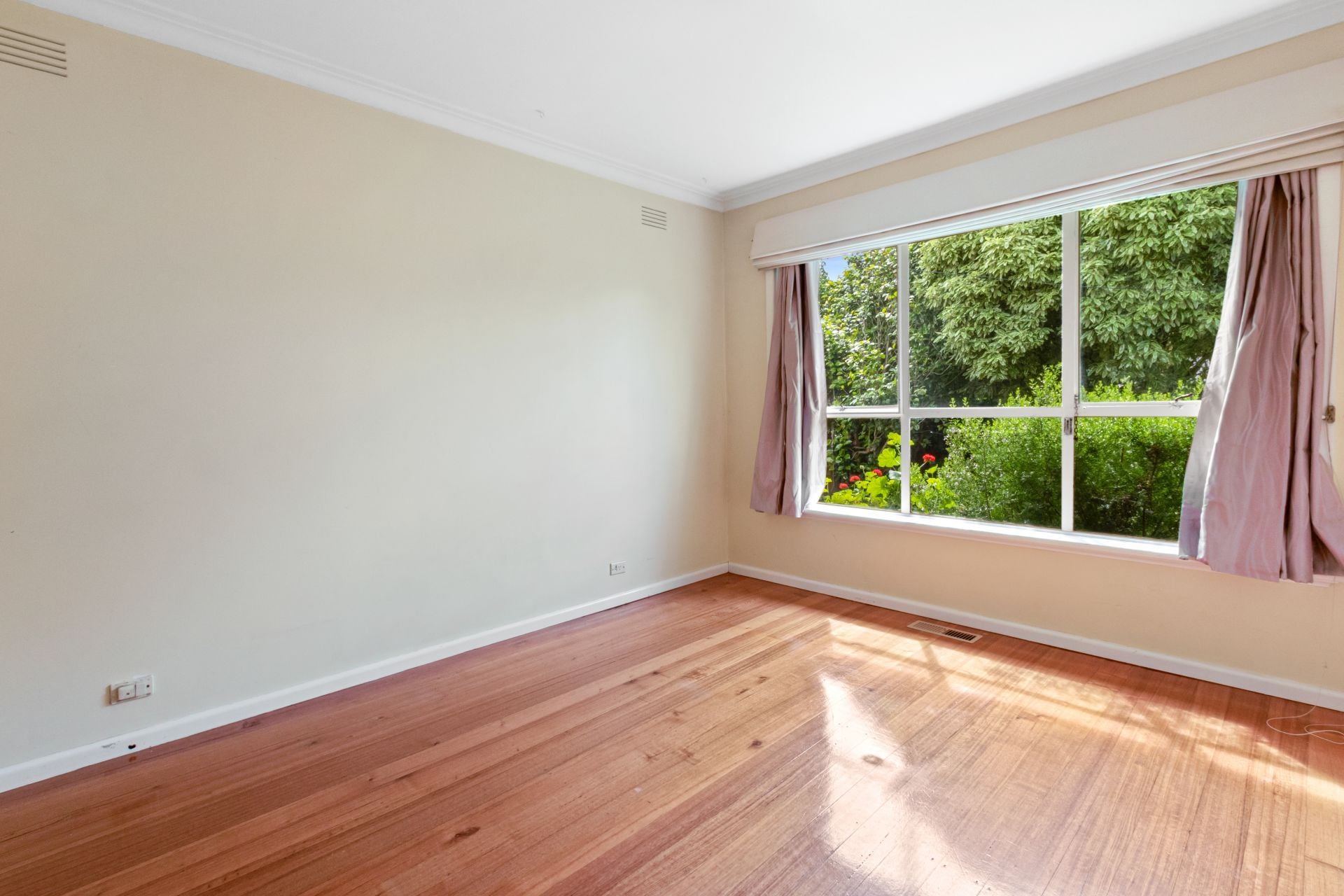 Spacious 3 Bedroom Home!