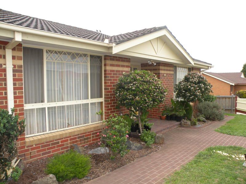36 Kipping Rise SOUTH MORANG, South Morang - Thumbnail 2