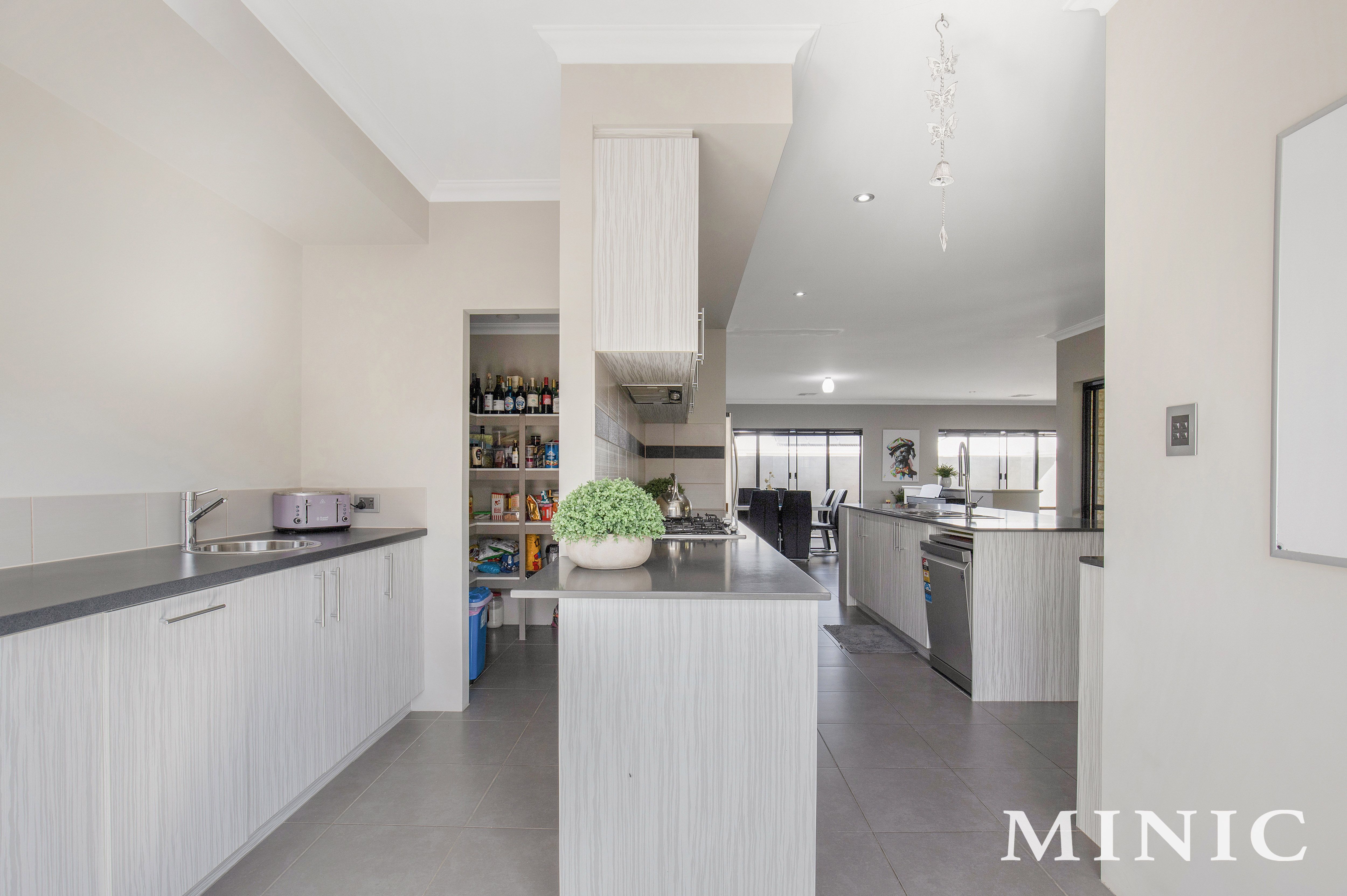 10 Johansen Road, Byford