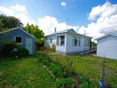 3
 
 
 
  
 
 
 1
 
 
 
  
 
 
 2
 
 
 
 
 
 
 
 30 Bradshaw Street, LATROBE TAS 7307, Latrobe - Thumbnail 4