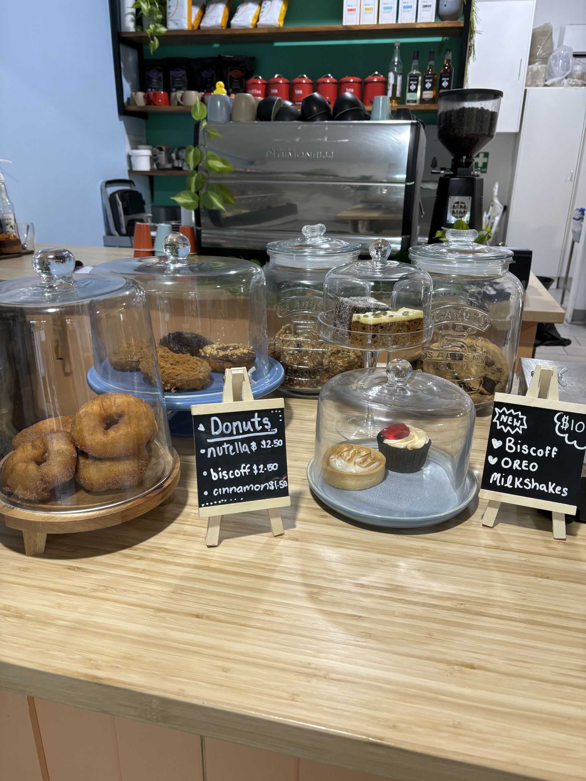 Shop 1 & 2/4 Arcadia Road, Nelly Bay