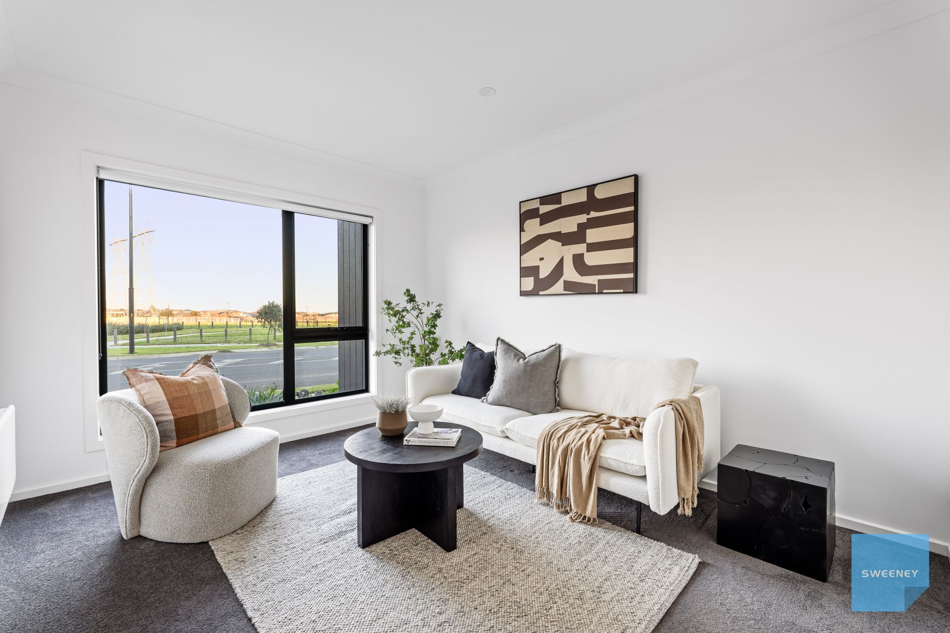 58 Mamic Boulevard, Fraser Rise - Thumbnail 4