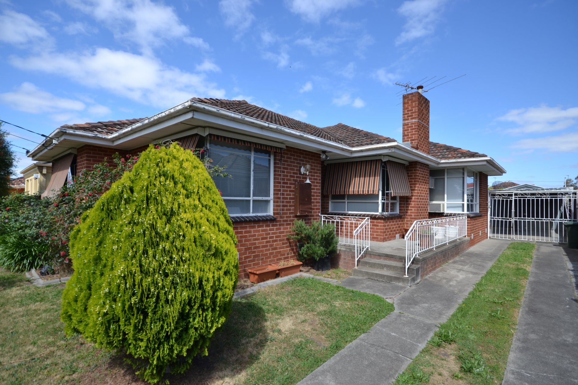 GREAT SIZED FAMILY HOME!