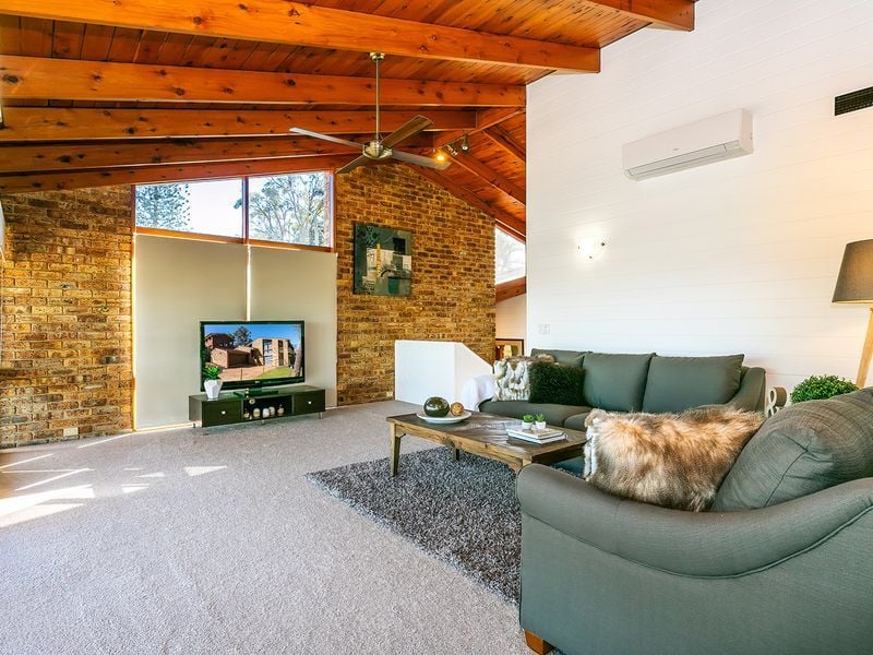 Real Estate For Sale 83 Dennis Road SPRINGWOOD , QLD