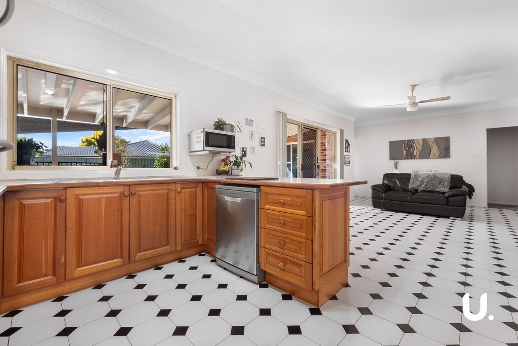 Bligh Park 21 Surprise Crescent