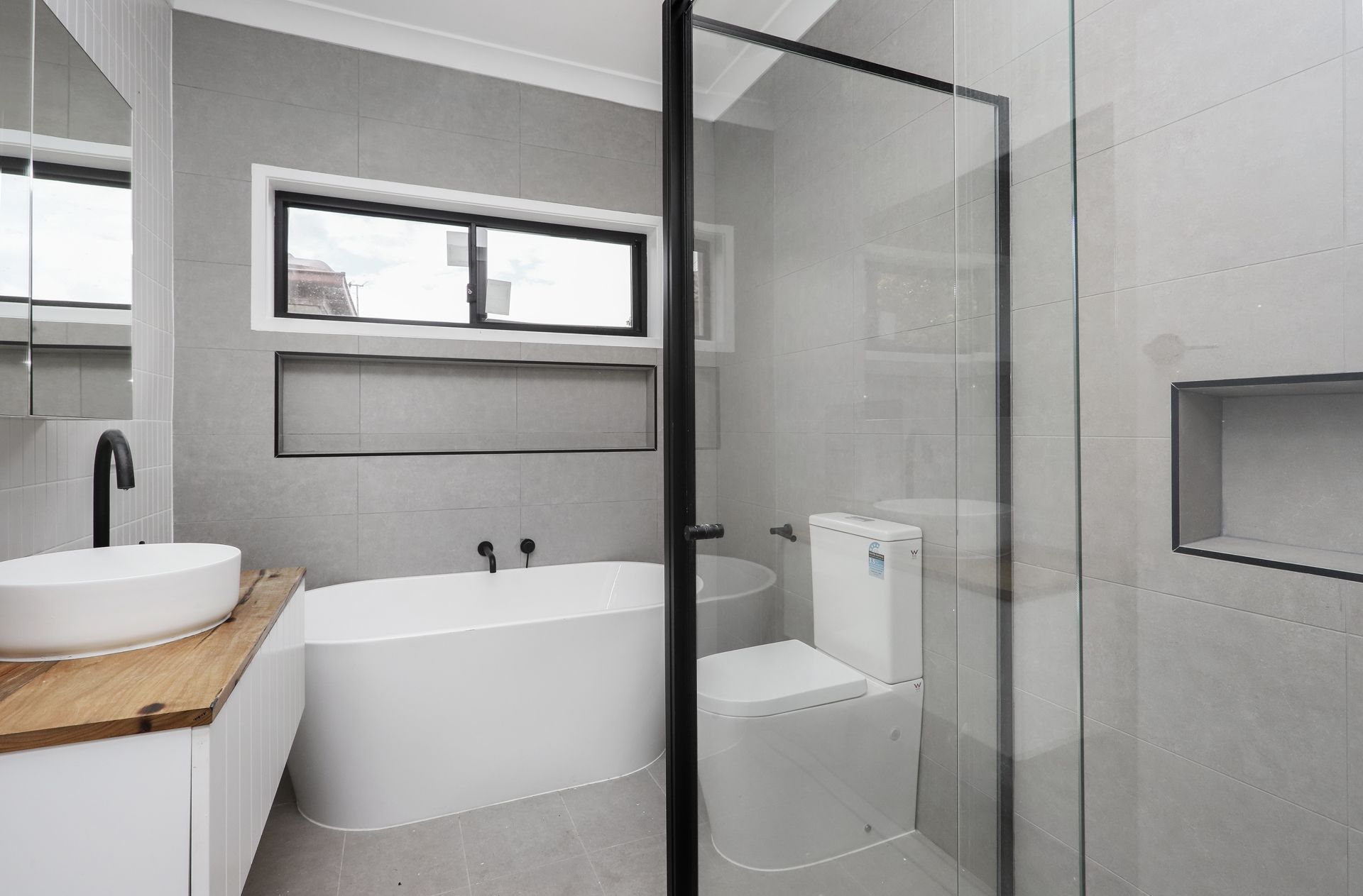 39 Clematis Avenue Altona North VIC, Altona North - Thumbnail 2