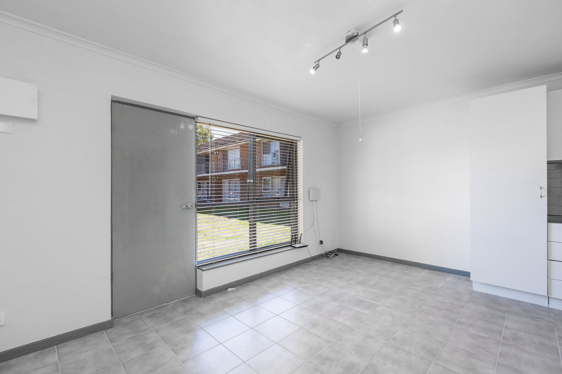 3/1 Hatfield Court, West Footscray - Thumbnail 6