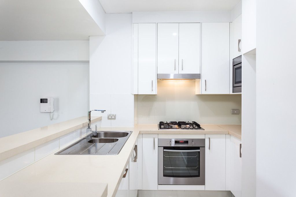 GORGEOUS APARTMENT WITH TWO COURTYARDS