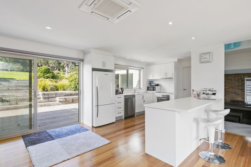 6 Brent Avenue Aireys Inlet VIC, Aireys Inlet - Thumbnail 4