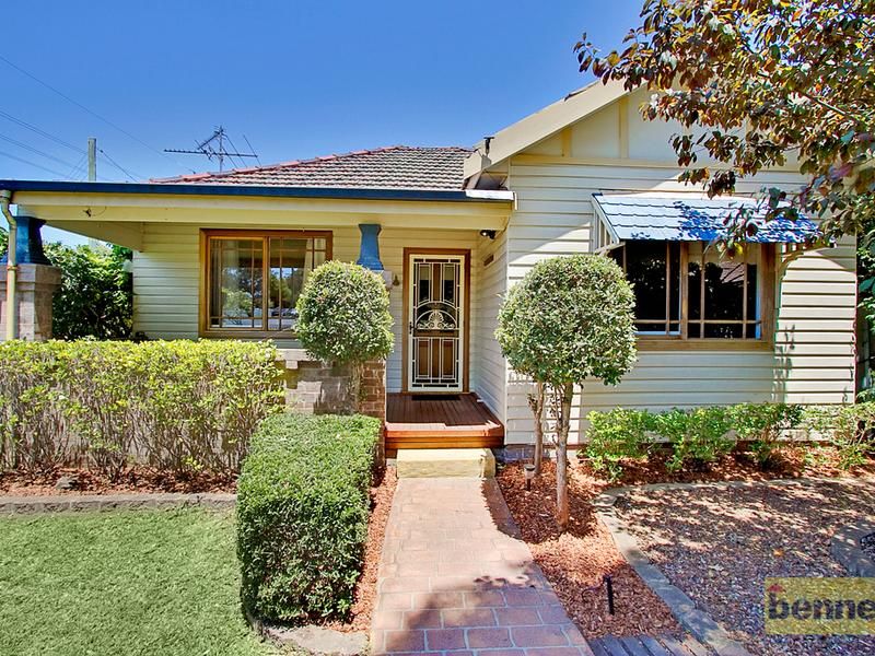 2 Fairfield Avenue, Windsor - Thumbnail 3
