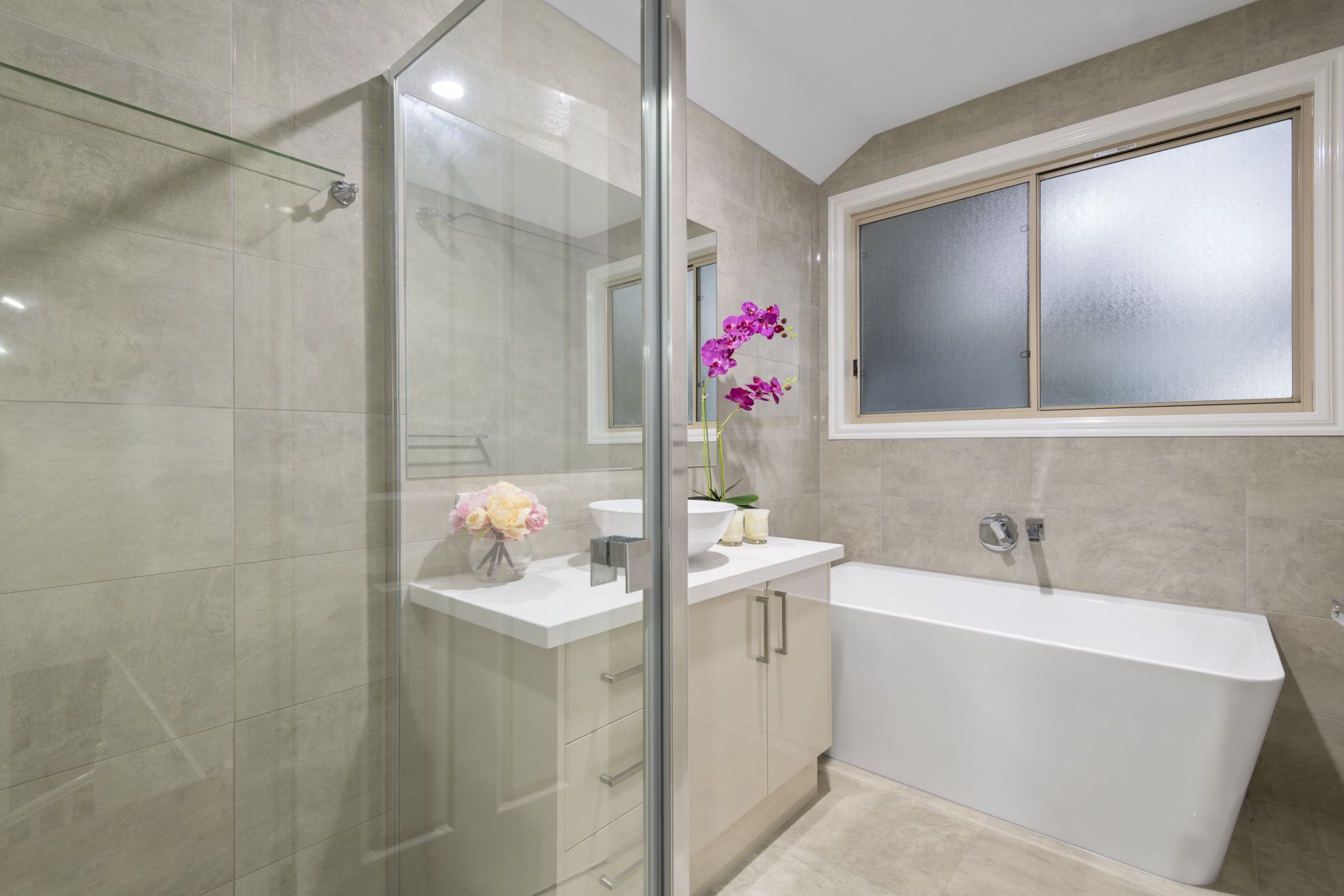 RENOVATED BEAUTY- RIVERGUM ESTATE