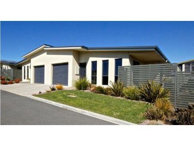 3/134 William Street, DEVONPORT, Devonport - Thumbnail 2