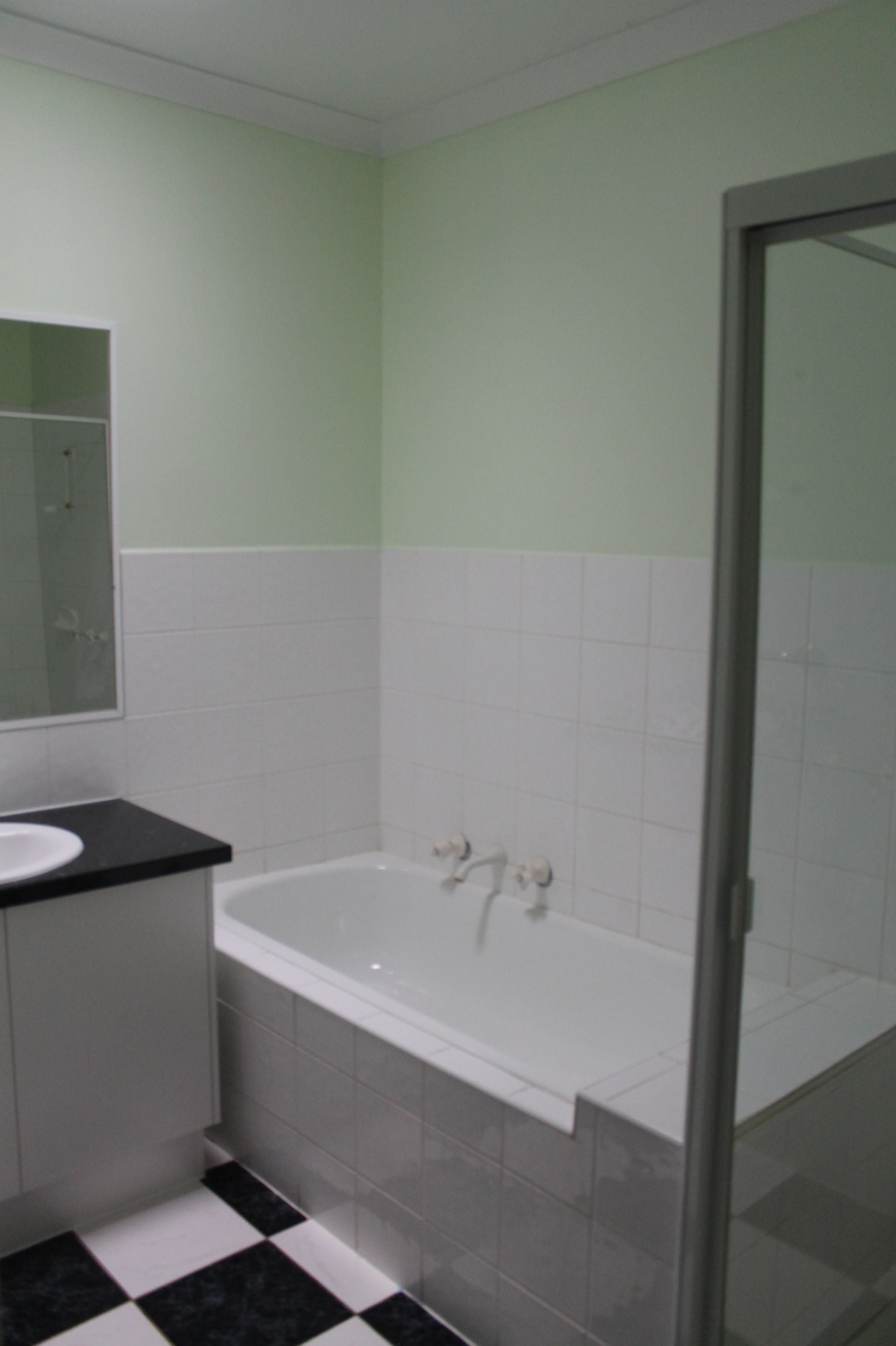 COSY, AFFORDABLE & FRESHLY PAINTED!