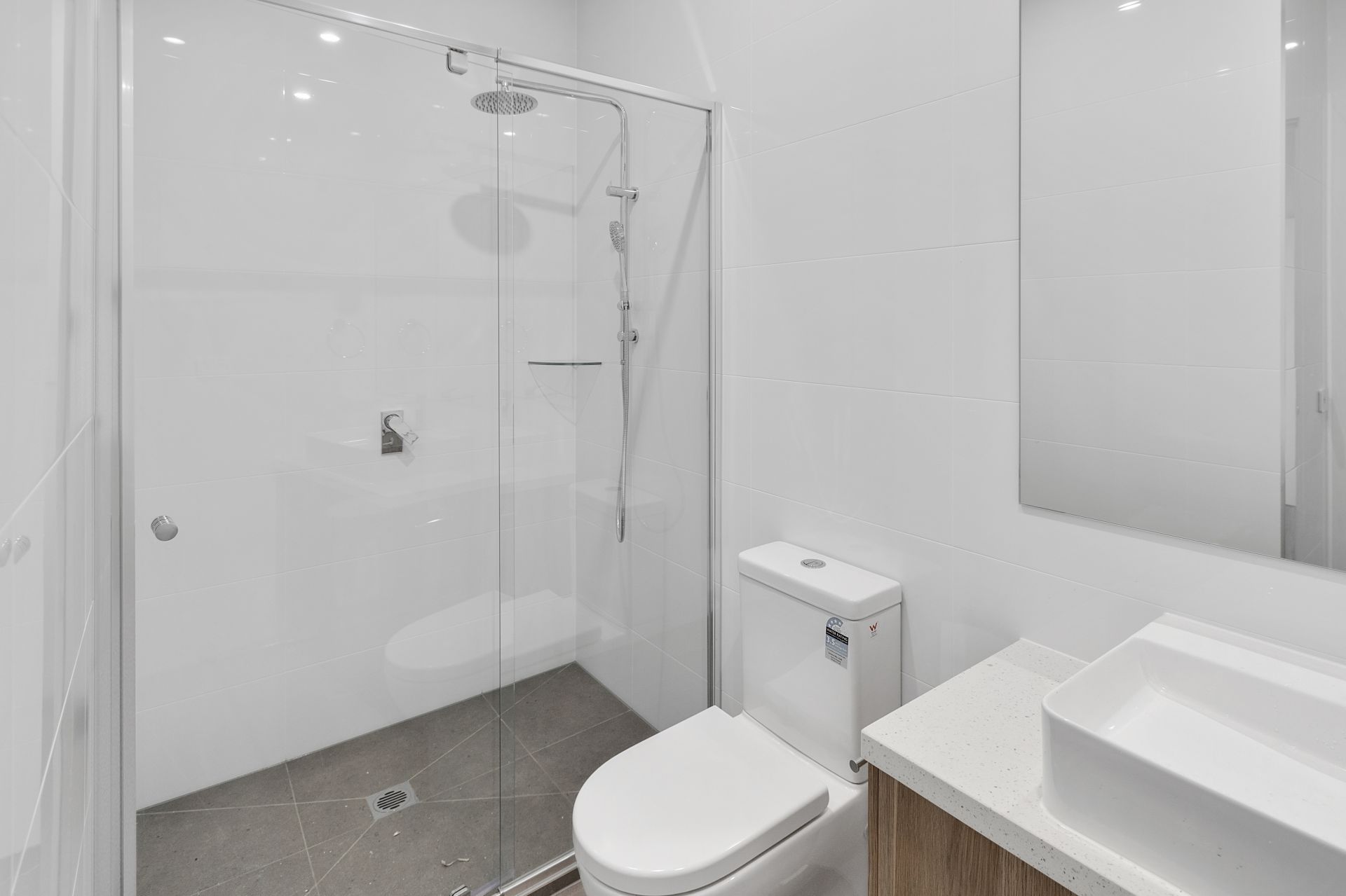 BRAND NEW TOWNHOUSES - 2 LEFT!