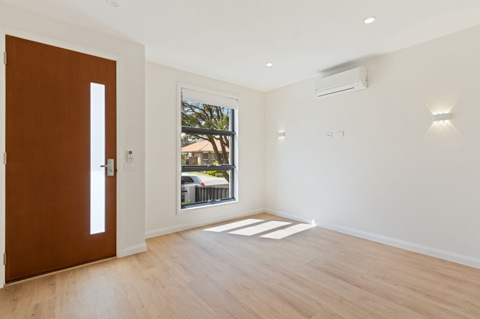 BRAND NEW HOME IN THE HEART OF BUNDOORA