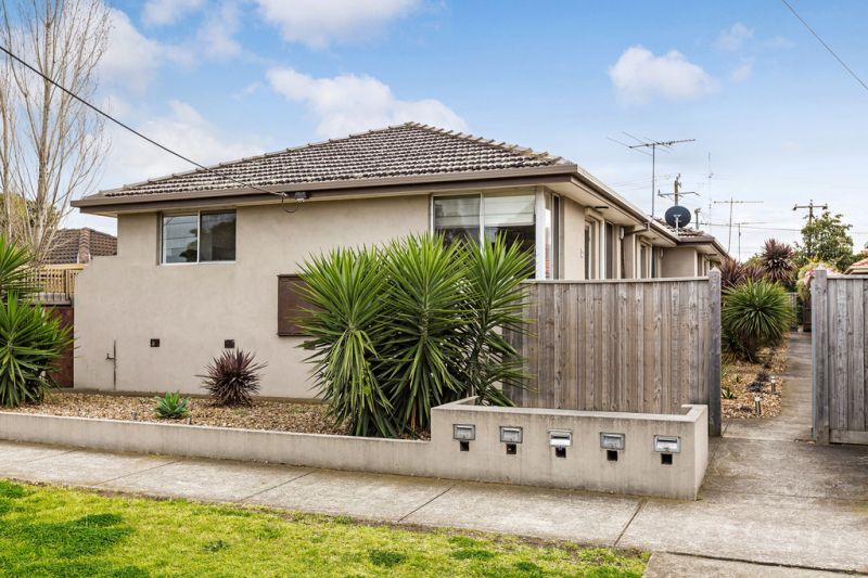 1/34 Waiora Parade, West Footscray - Thumbnail 2