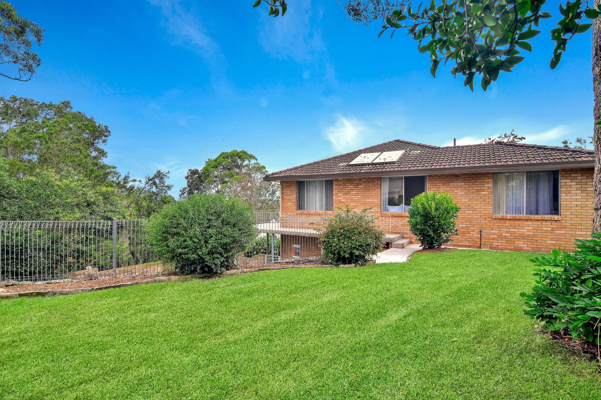 Real Estate For Sale 30 Ballyshannon Road Killarney Heights , NSW