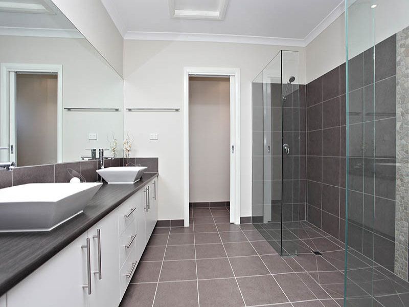 6 Damaine Circuit, Caroline Springs - Thumbnail 7
