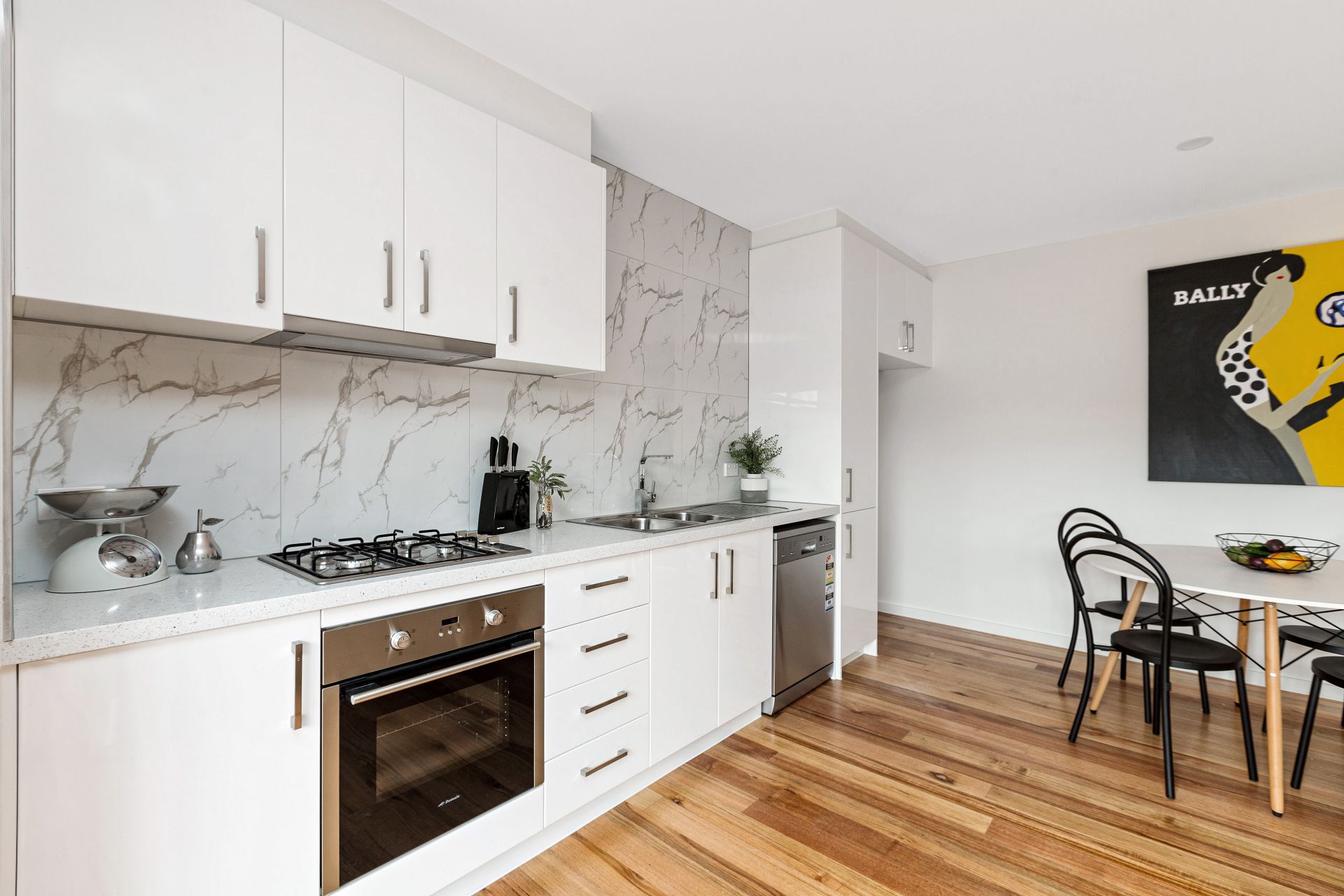 3/10 Leigh Street, Footscray - Thumbnail 5