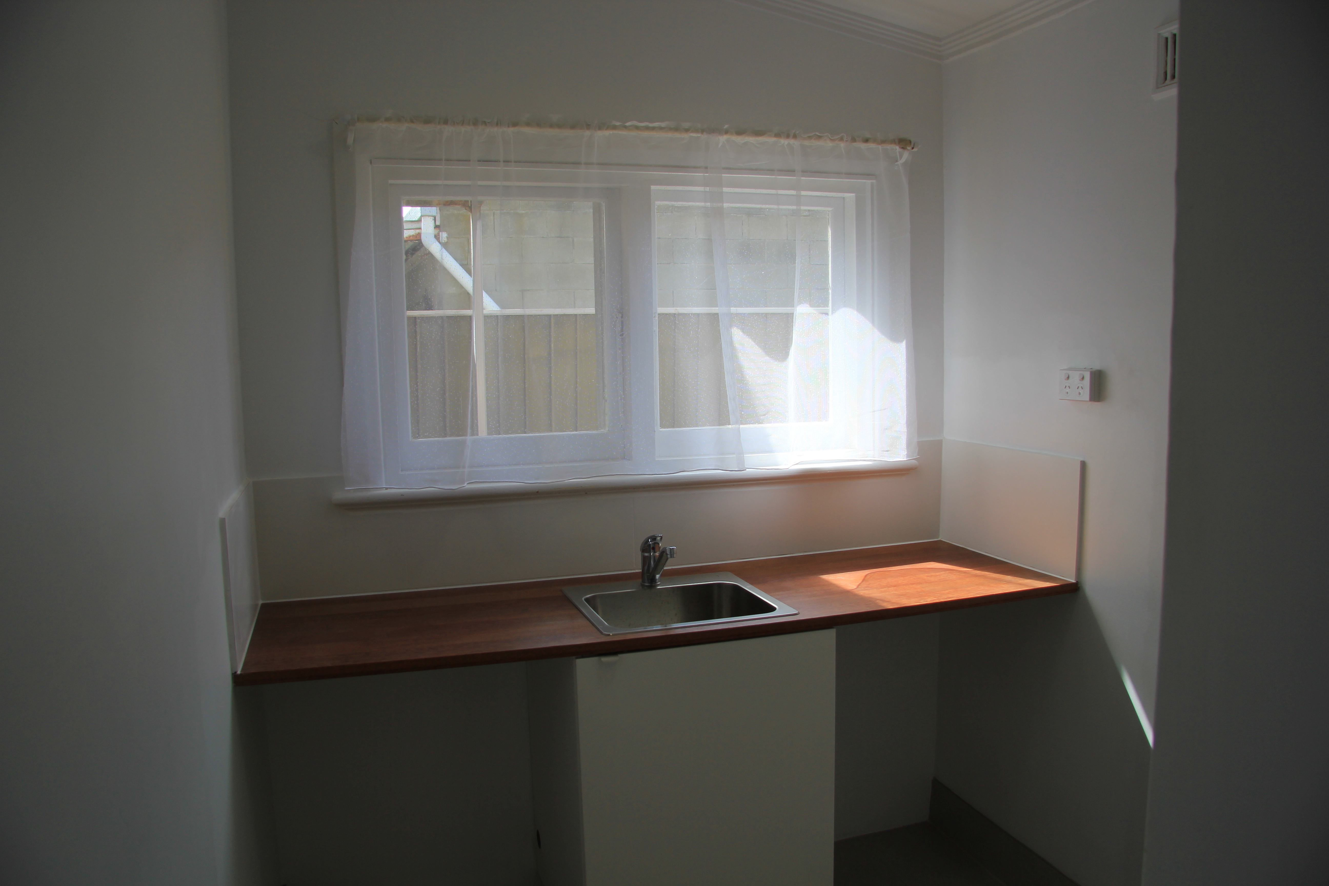 18  The Strand  Largs North 5016