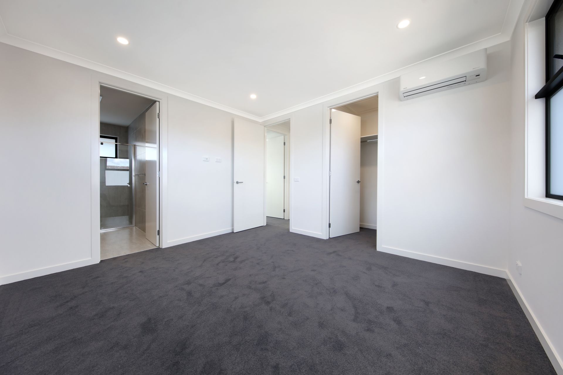 2/1 Oakleigh Street, Oakleigh East OBrien Real Estate