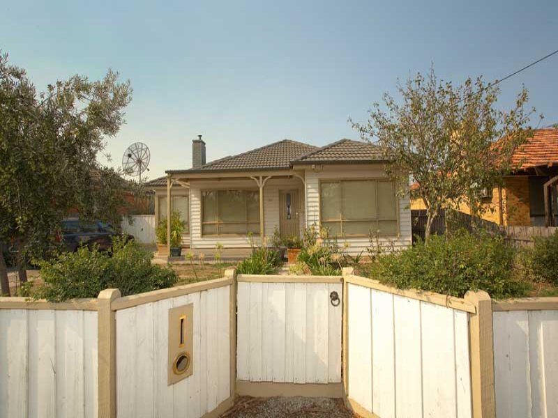 60 Macdonald Avenue, Altona North - Thumbnail 2