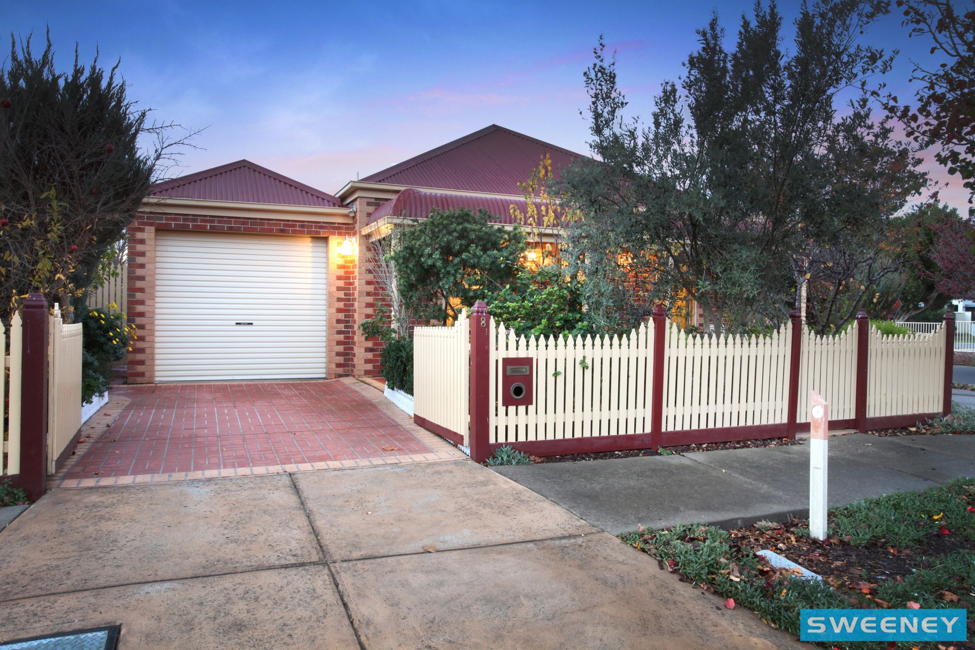 8 Landers Court, Caroline Springs - Thumbnail 5
