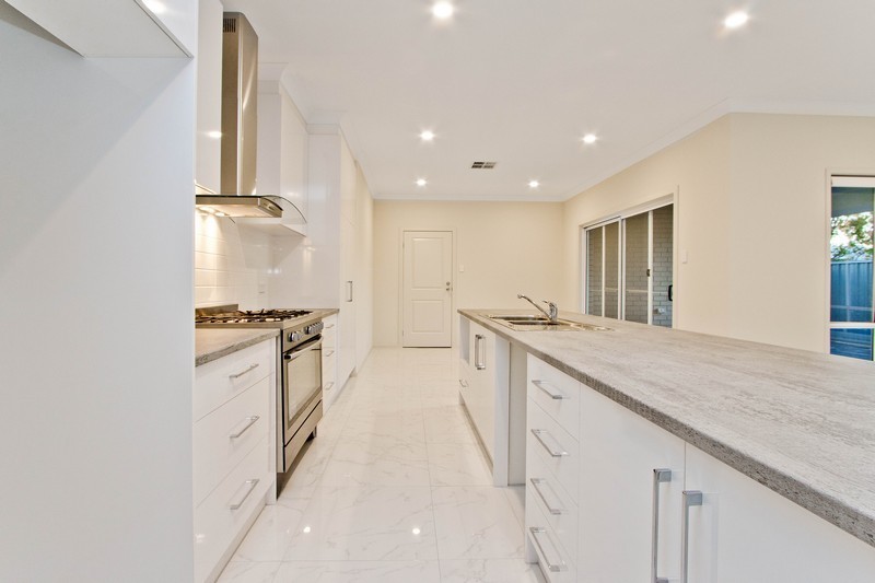 34  Taylors Lane  Mile End 5031