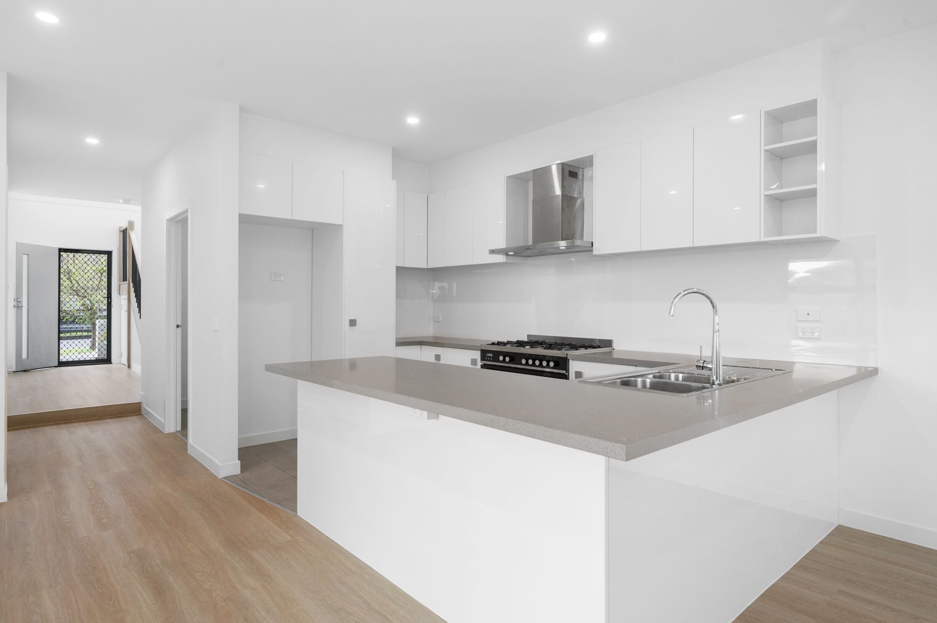 PRISTINE TOWNHOUSE