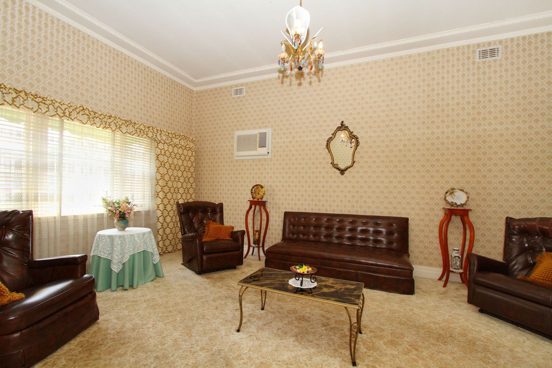 Auction This Saturday    -  SOLD   -    $695,000