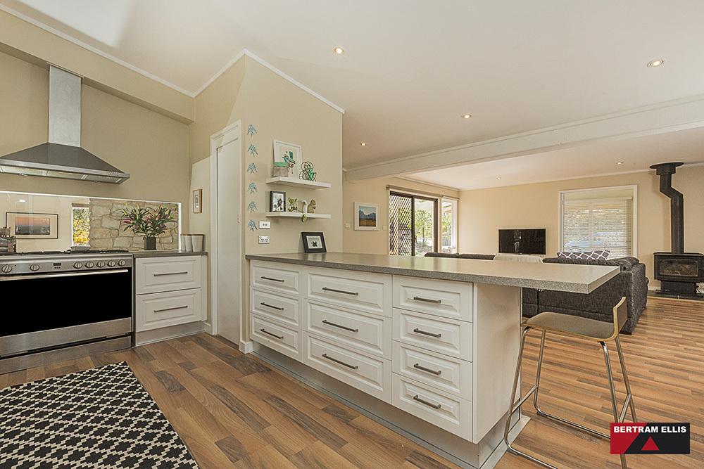 2 Crichton Crescent, Kambah - Thumbnail 8