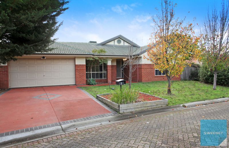 2 Northampton Crescent, Caroline Springs - Thumbnail 2