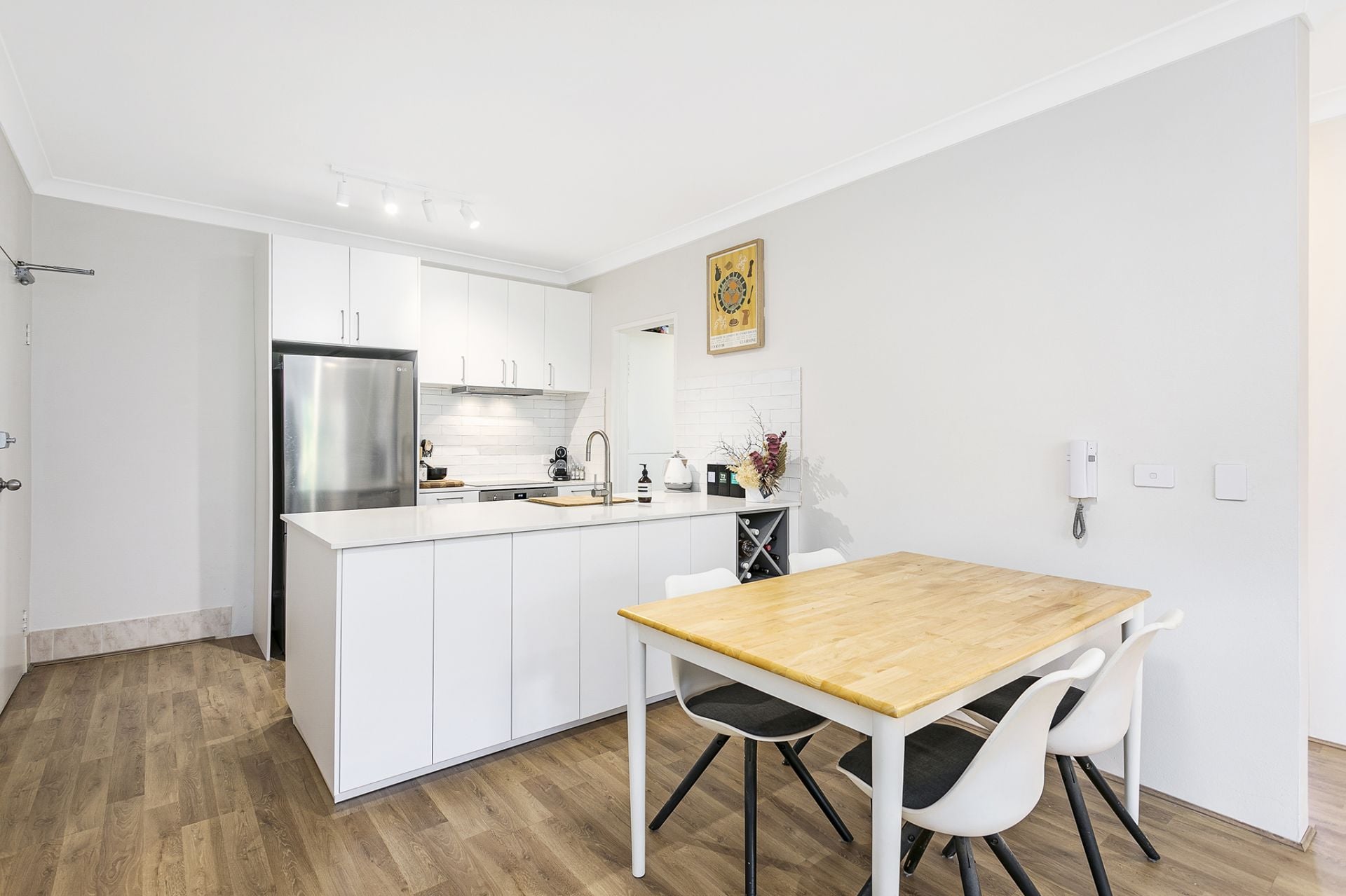 1/50-54 The Grand Parade (Access via Cambridge ) Lane Sutherland NSW, Sutherland - Thumbnail 2