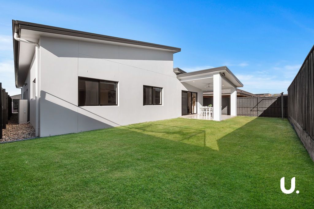 Colebee 15 Birkdale Street